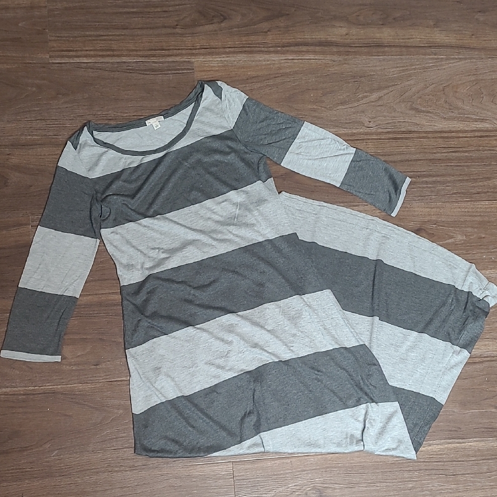 GAP Women's Gray and Black Striped Tunic